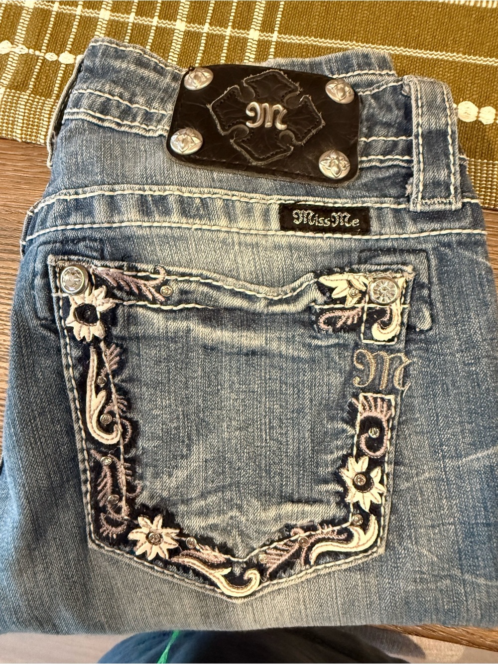 Miss Me Ankle Skinny Jeans Size 28 - Embellished Pocket
